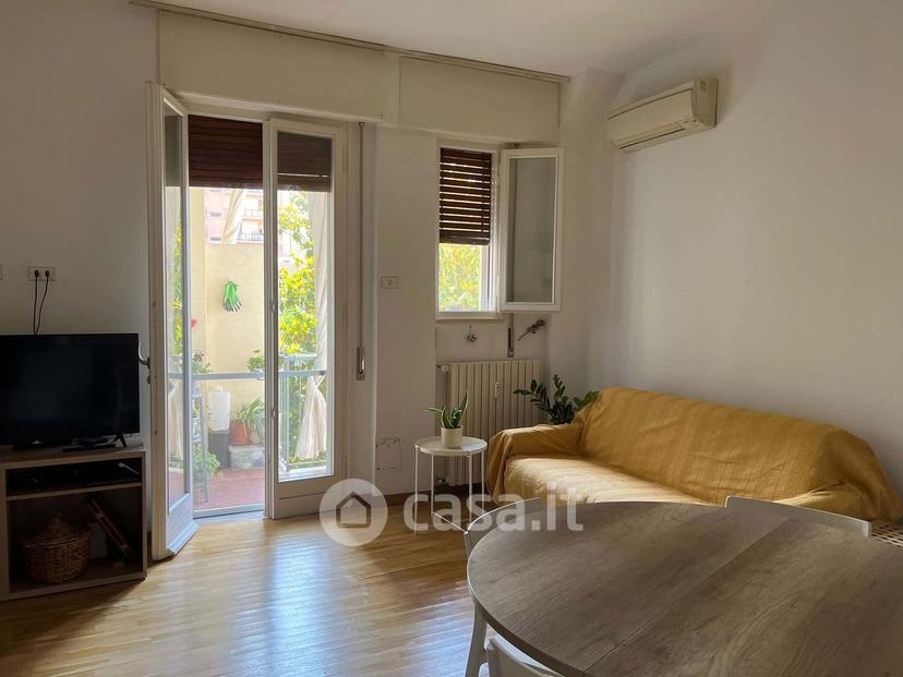 Bilocale in Via Maragliano 99