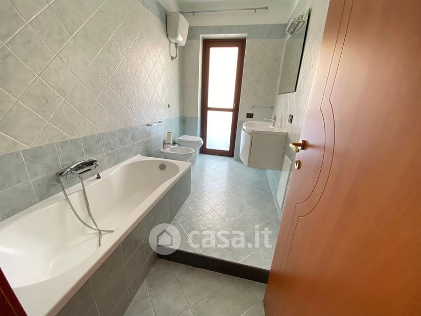 Trilocale in Corso Campano 470 — foto 11 di 12