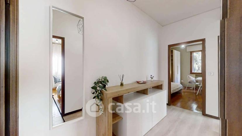 Stanza in Via Bosco Wollemborg 3 a — foto 2 di 13