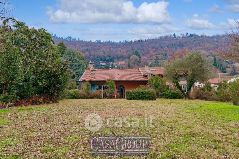 Villa in Via Enrico Fermi — foto 25 di 31