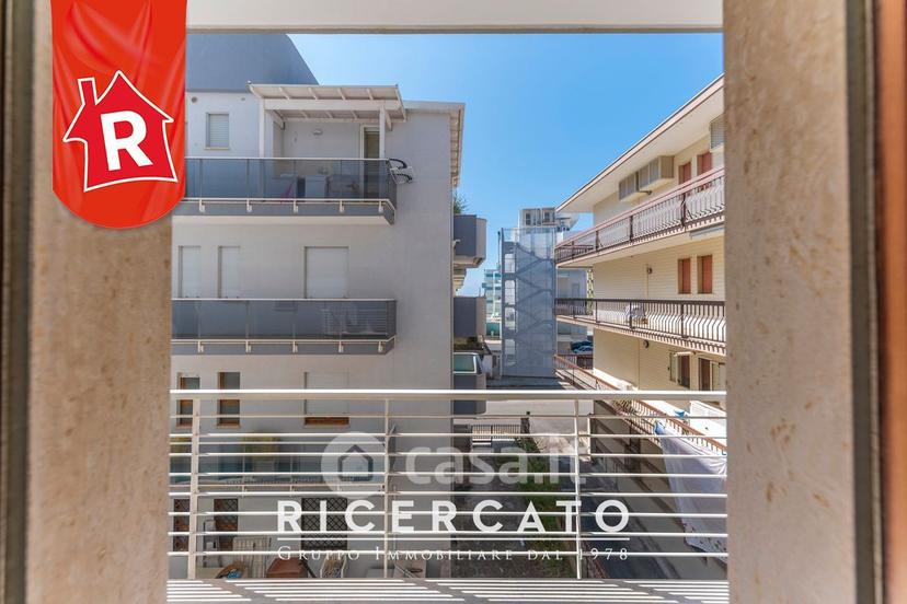 Quadrilocale in Via Francesco Petrarca 11 — foto 11 di 52