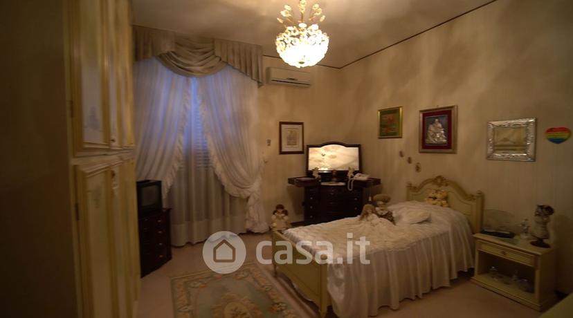 Villa in Via dei Carpini 1 — foto 12 di 51
