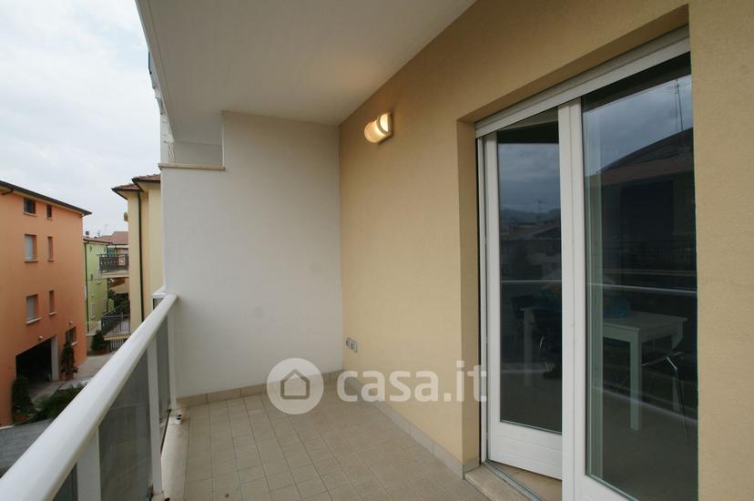 Trilocale in Via Toscana 10 — foto 7 di 8
