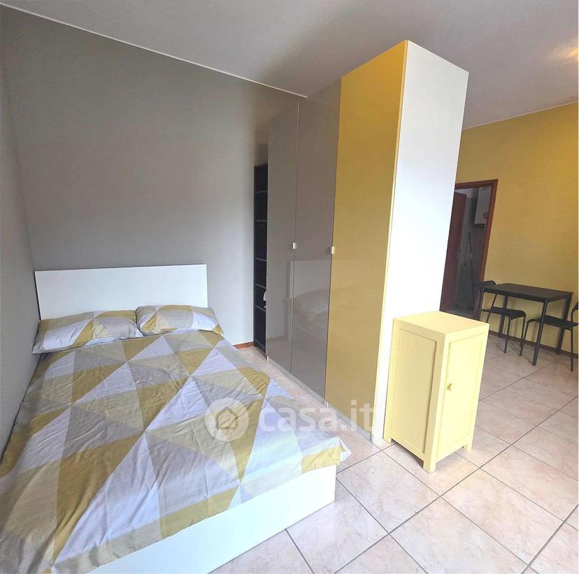 Monolocale in Via C. Sigonio 27 — foto 2 di 22