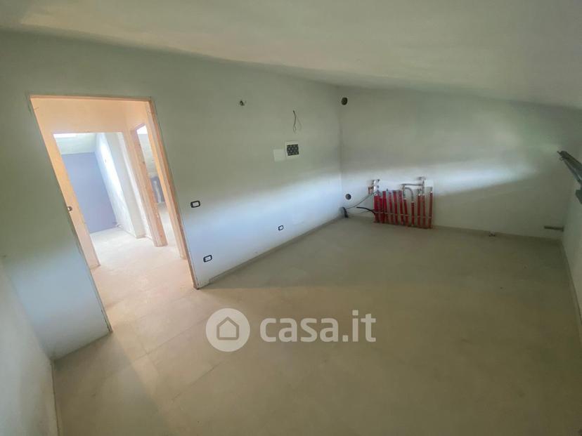 Trilocale in Via F. Menozzi 17 — foto 18 di 21