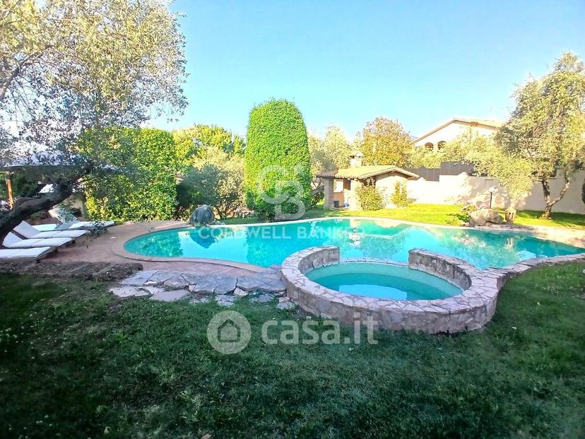 Villa in Strada Cassia Sud — foto 10 di 77