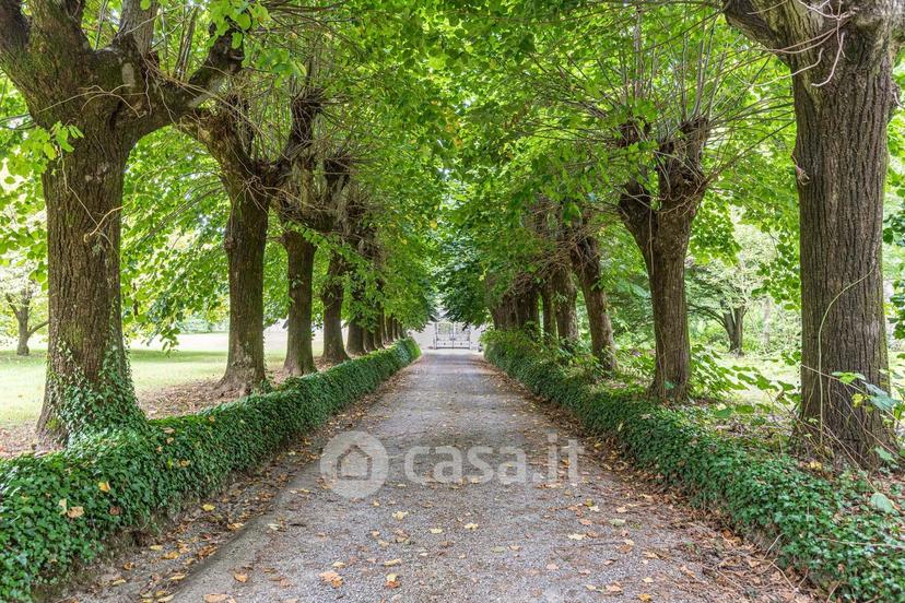 Villa in Via Pozzi — foto 15 di 28