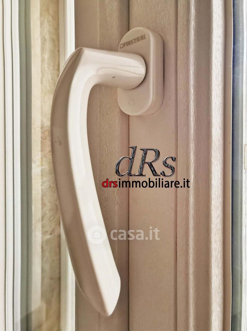 Quadrilocale in Via Umbria — foto 5 di 37