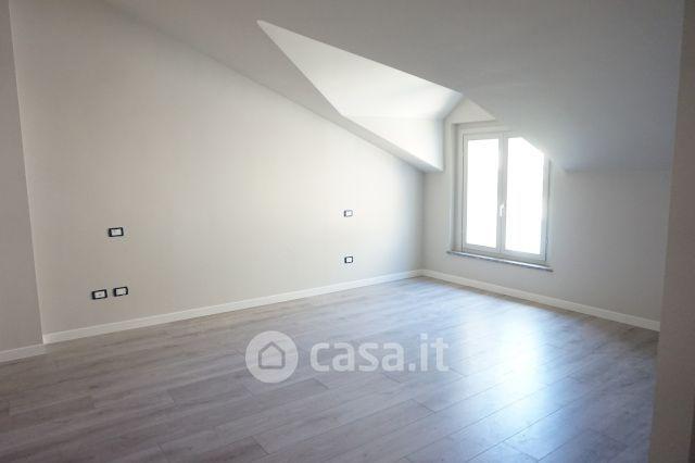 Trilocale in Via Gioacchino Rossini — foto 46 di 47