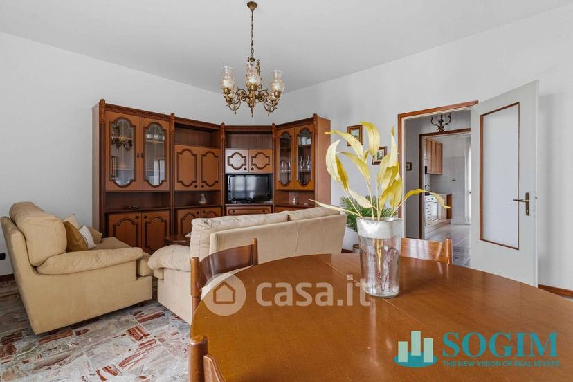 Trilocale in Via Fratelli di Dio 182 — foto 32 di 41