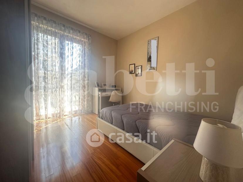 Villa in Via Benvenuto Cellini 9 — foto 6 di 30
