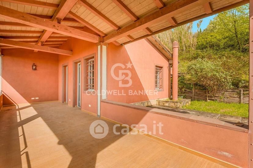 Villa in Via Volturno — foto 15 di 23