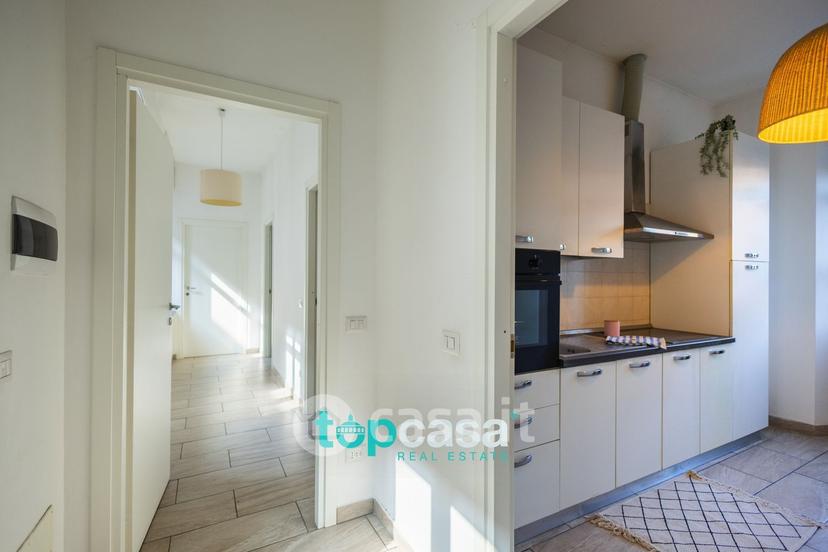 Trilocale in Via Ingegner Tronconi 34 — foto 12 di 27