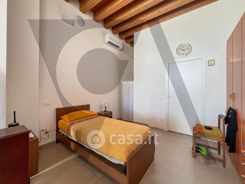 Bilocale in Piazza de Gasperi A. — foto 8 di 16