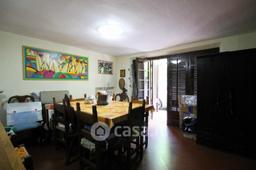 Villa in Via Corte Ghiglioni 22