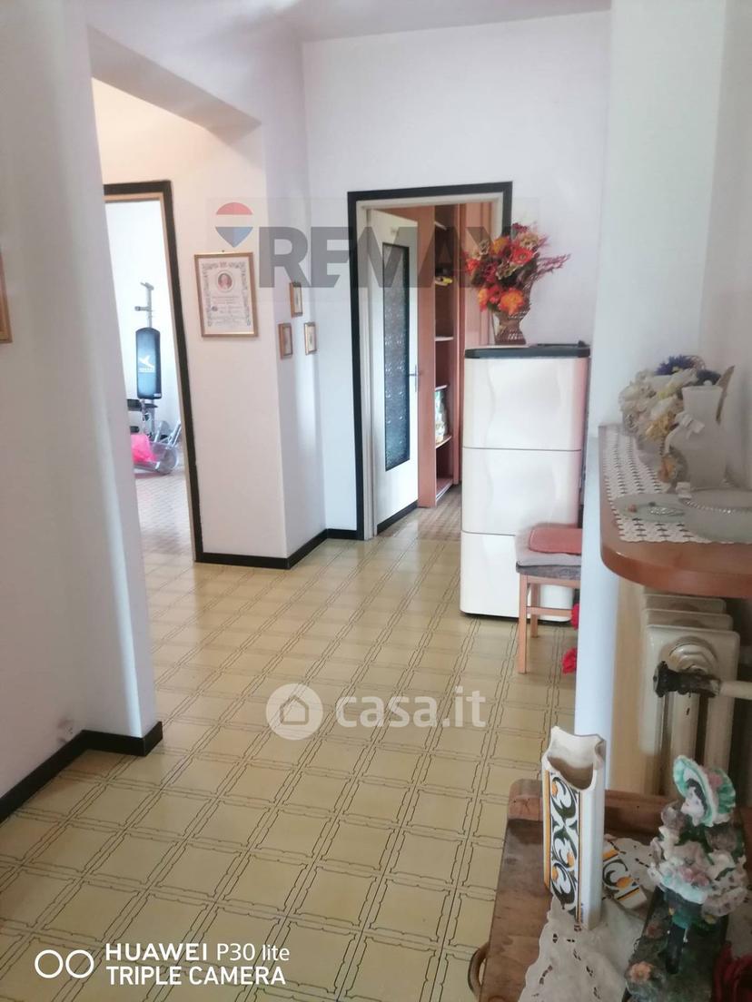 Quadrilocale in Via Giovanni Pascoli 5 — foto 7 di 15