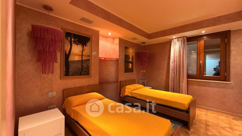 Villa in Via Leonardo da Vinci 19 — foto 47 di 49