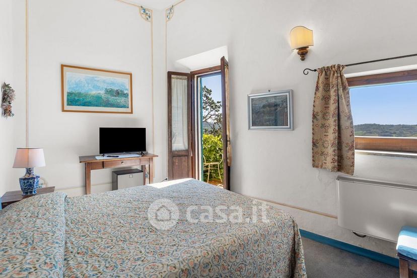 Villa in Via della Chiesa 8 — foto 3 di 42