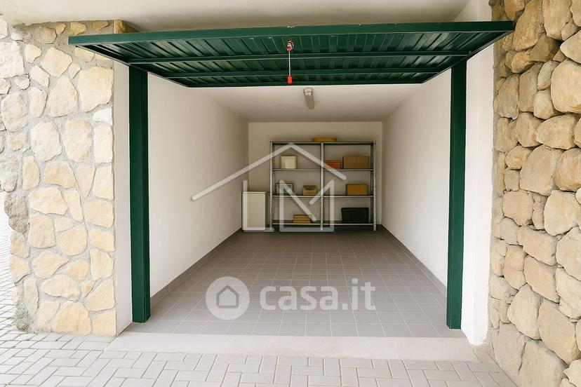 Villa in Via Militare — foto 16 di 28