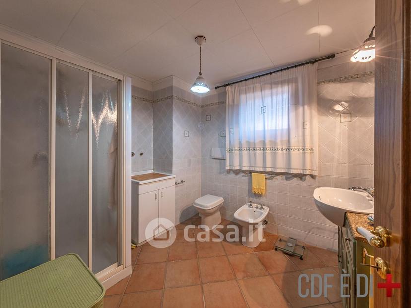 Villa in Via Collerelle — foto 28 di 35