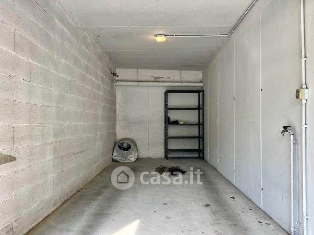 Quadrilocale in Via Bortolazzi 12 — foto 17 di 52