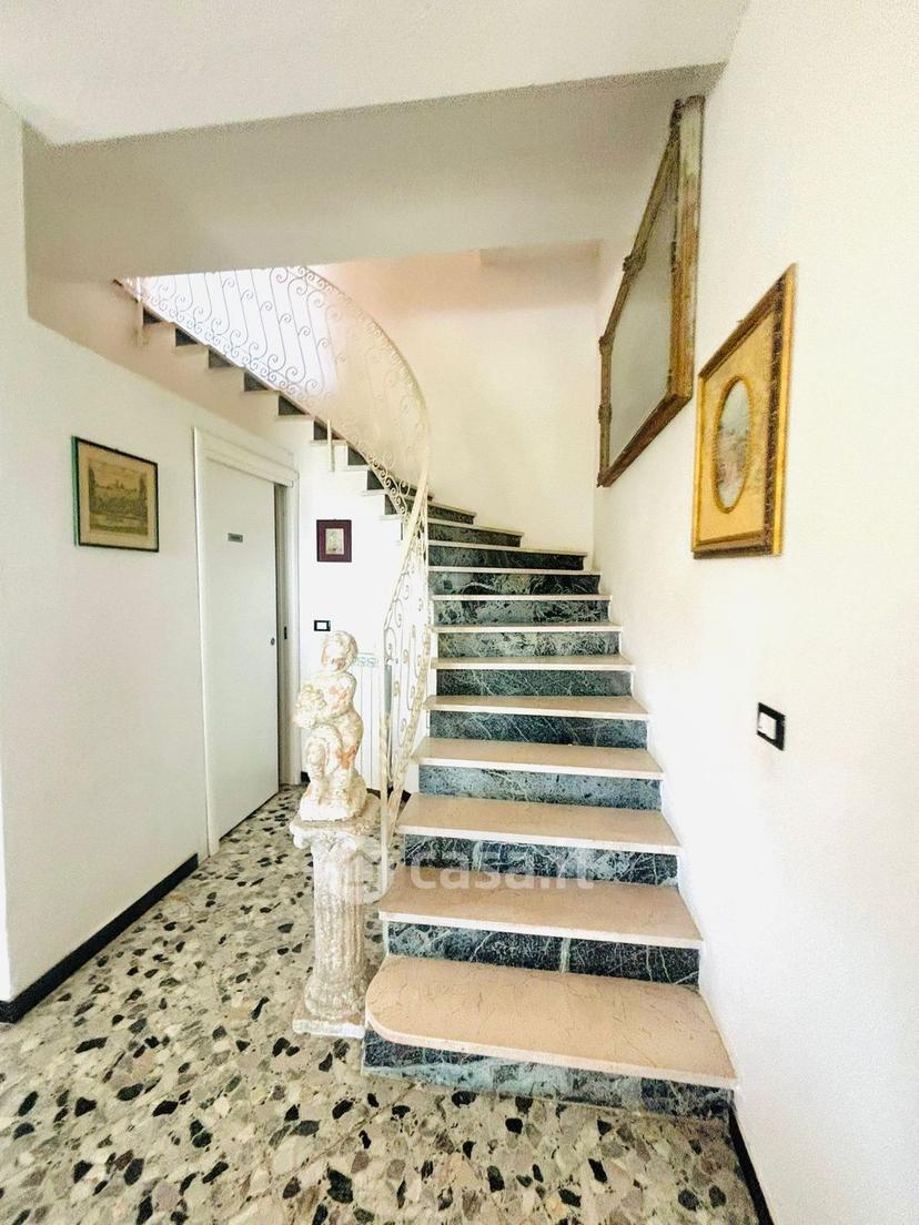 Villa in Via Fratelli Aristide E Alduino Castellini 8 — foto 5 di 49