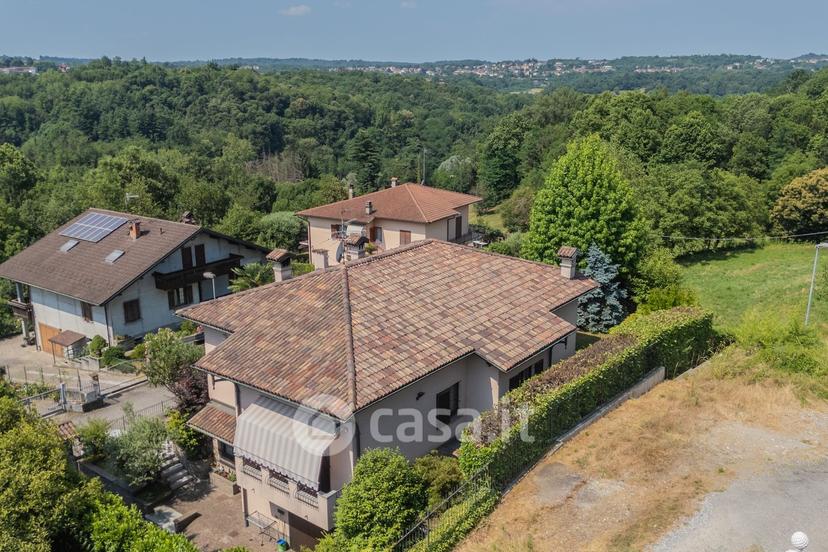 Villa in Via Gianni Rodari 69 — foto 39 di 73