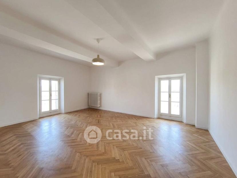 Trilocale in Via Emilia 250 — foto 7 di 23
