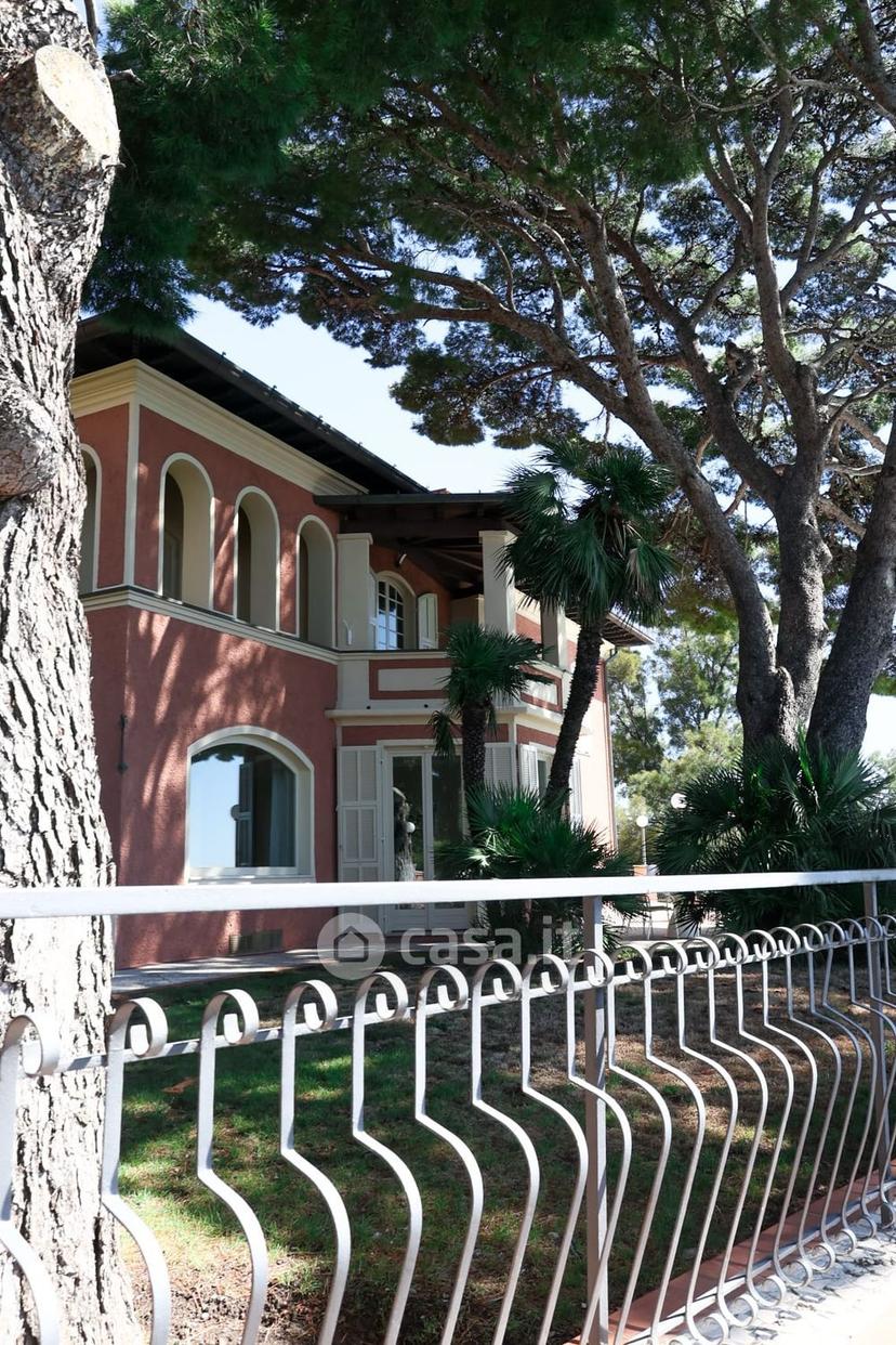 Villa in Roma 10 — foto 21 di 89