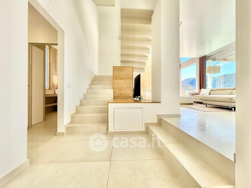 Villa in Via dell'Eriche — foto 3 di 44