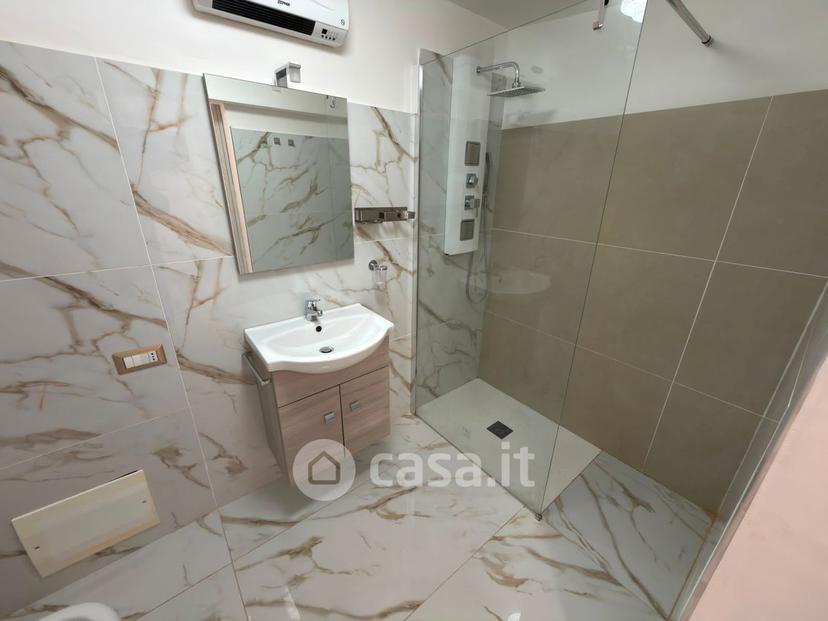Monolocale in Via Madonna del Pantano 14 — foto 3 di 23
