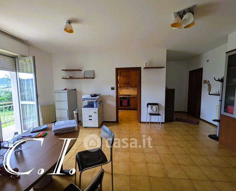 Appartamento in Via Granata Vanda 14 — foto 2 di 32