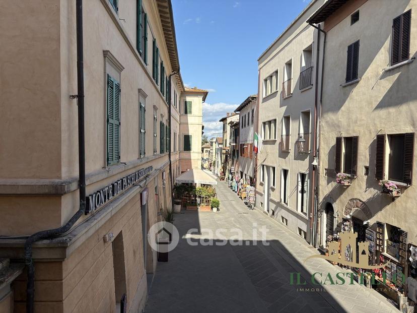 Quadrilocale in Via Vittorio Emanuele — foto 11 di 37