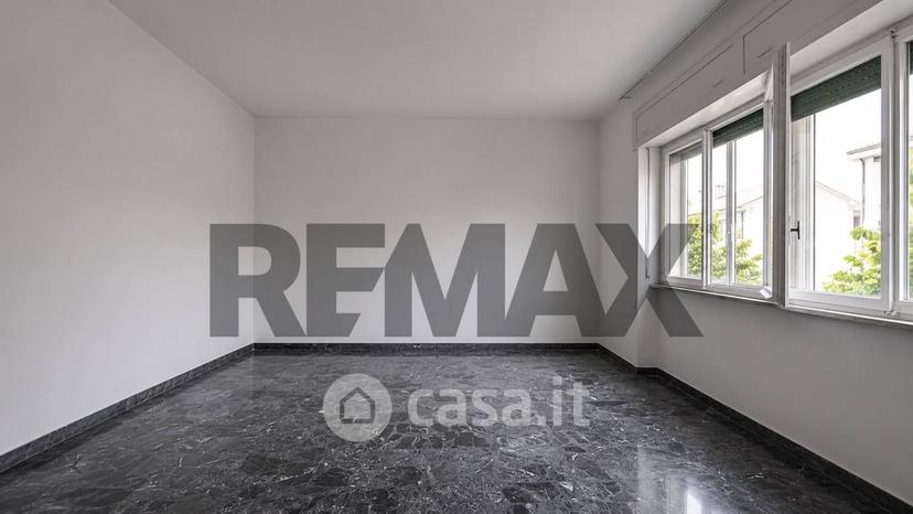 Appartamento in Viale Giulio Cesare 99 — foto 8 di 26