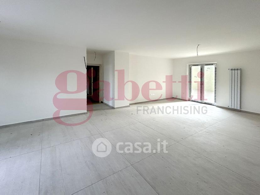 Appartamento in Via Antonio Gramsci — foto 18 di 42
