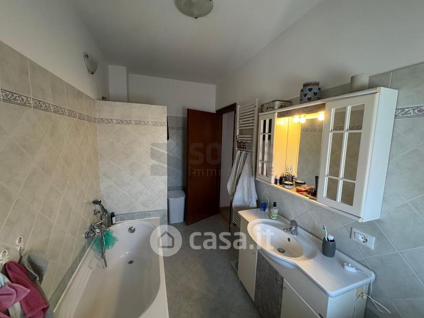 Quadrilocale in Via Dante Alighieri — foto 28 di 38