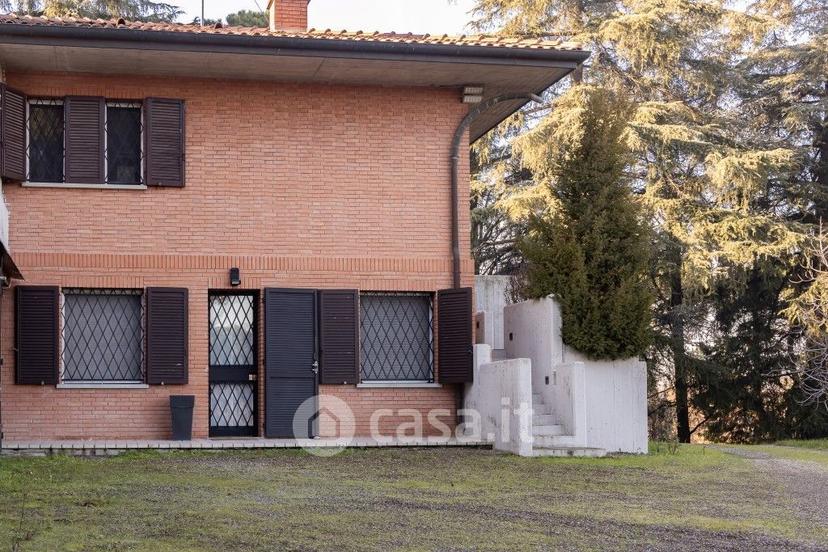 Villa in Via Martiri di Pizzocalvo — foto 9 di 28