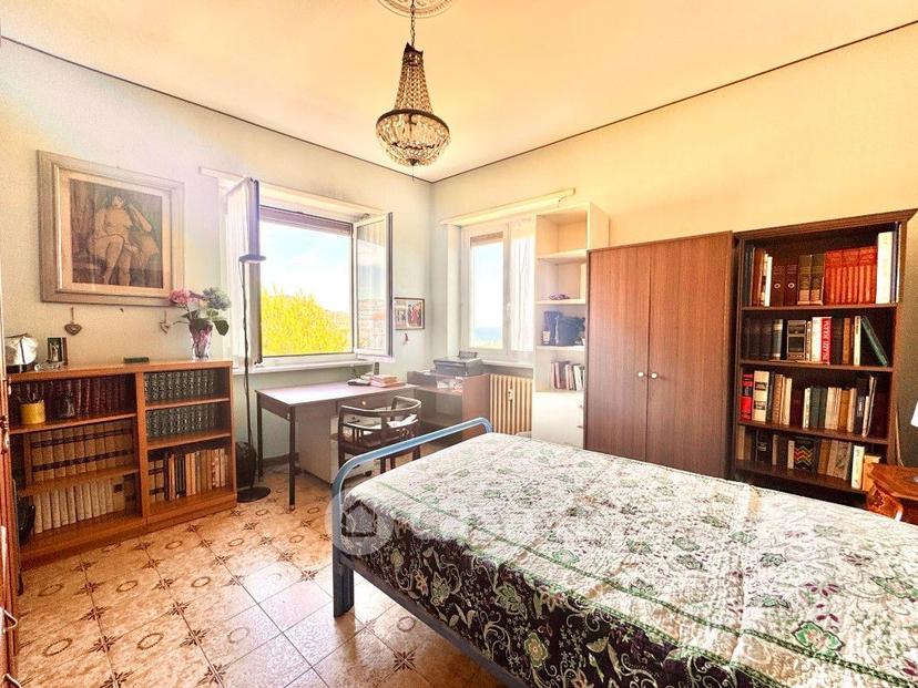 Quadrilocale in Via Ivanoe Amoretti 42 — foto 6 di 34