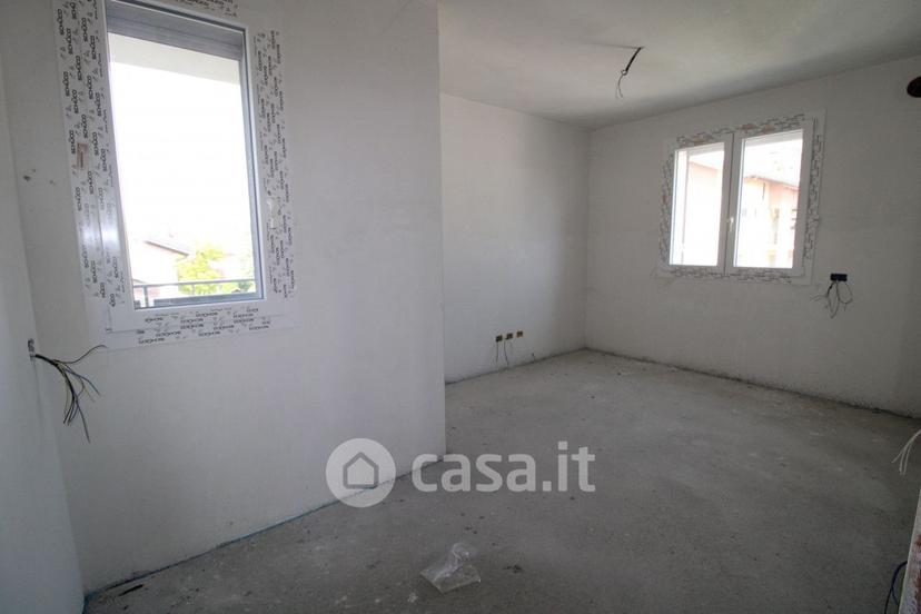 Quadrilocale in Via Achille Grandi 17 -3 — foto 25 di 44