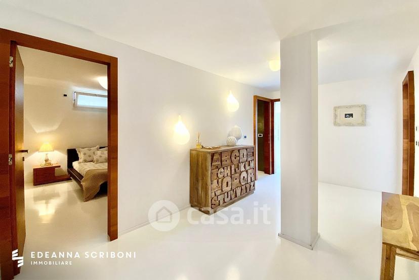 Villa in Via Aurora — foto 48 di 59