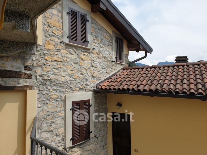 Trilocale in Via Gireglio 33 — foto 8 di 25