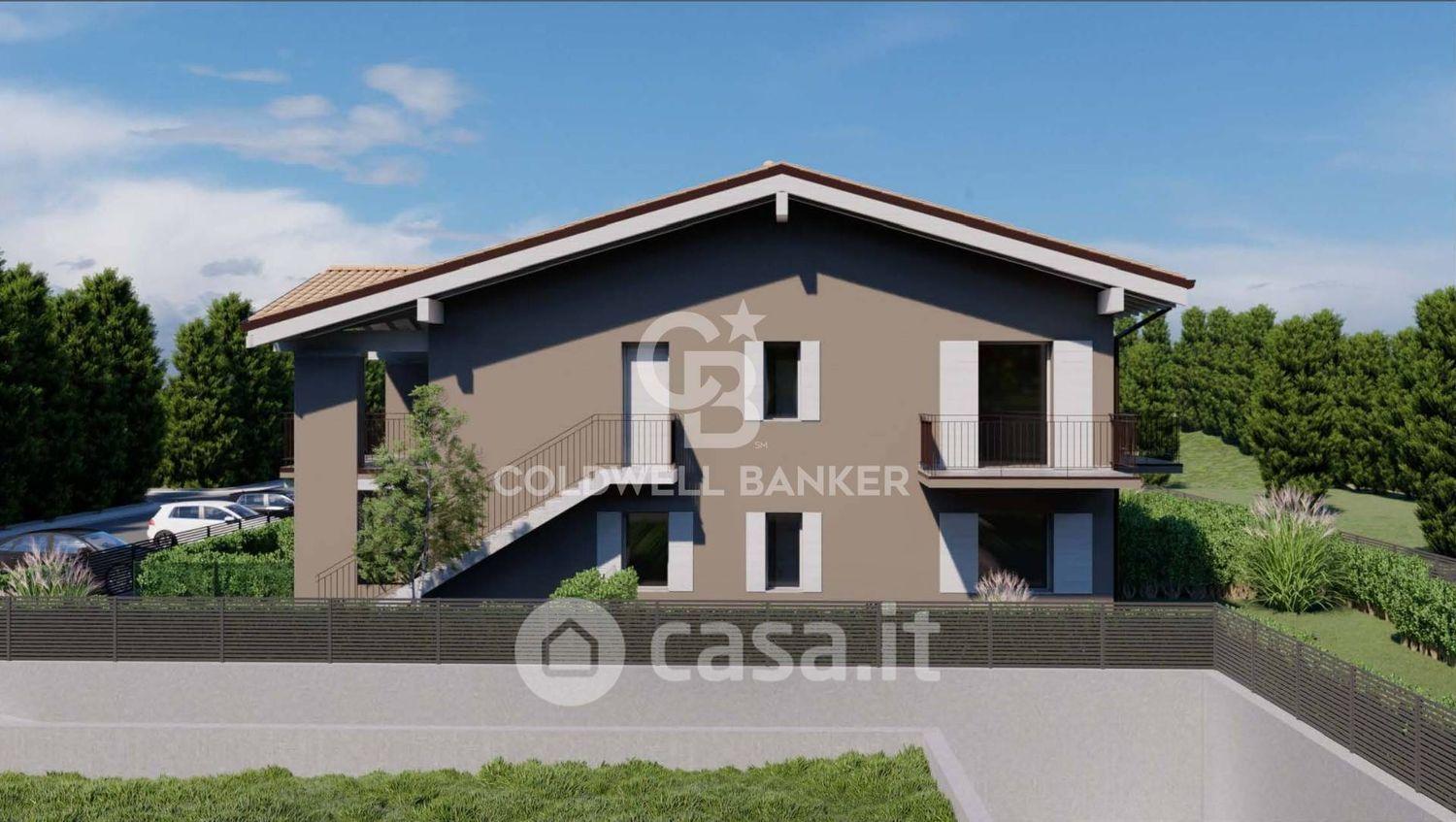 Trilocale in Via Schia