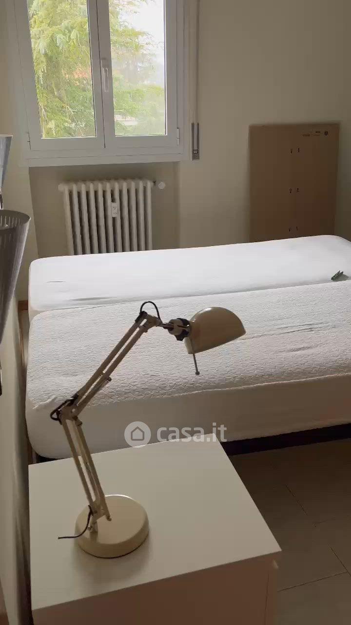 Stanza in Via Roberto Vittorangeli — foto 3 di 7