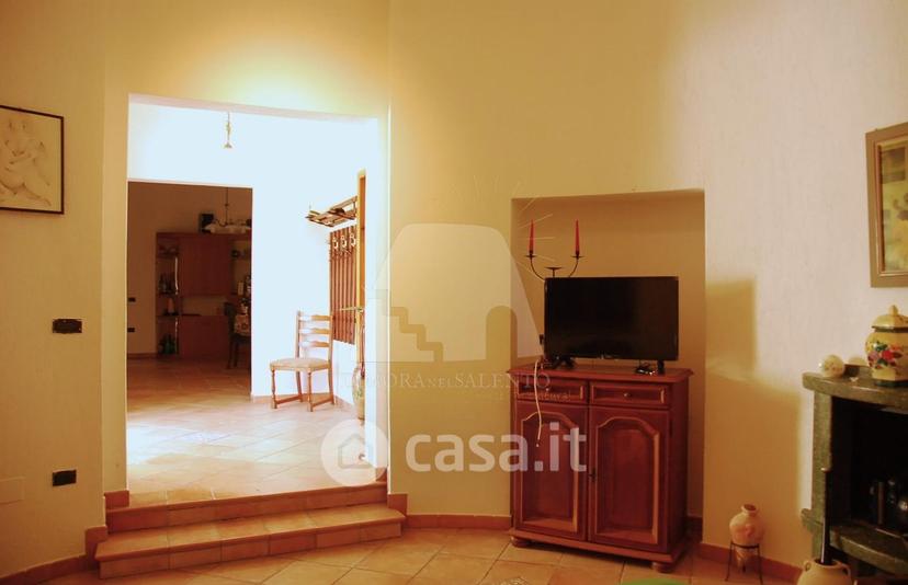 Villa in Contrada Cantarossi — foto 2 di 44