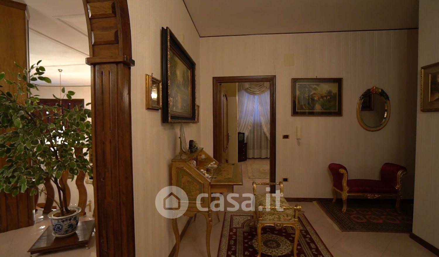 Villa in Via dei Carpini 1