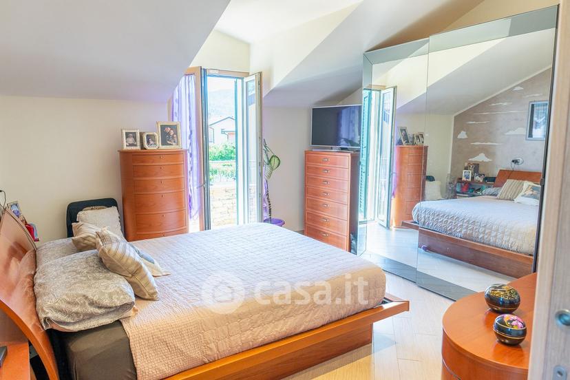 Villa in Via Edmondo de Amicis — foto 23 di 36