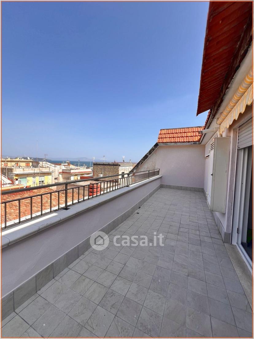 Trilocale in Via Angelo Rubino — foto 11 di 35