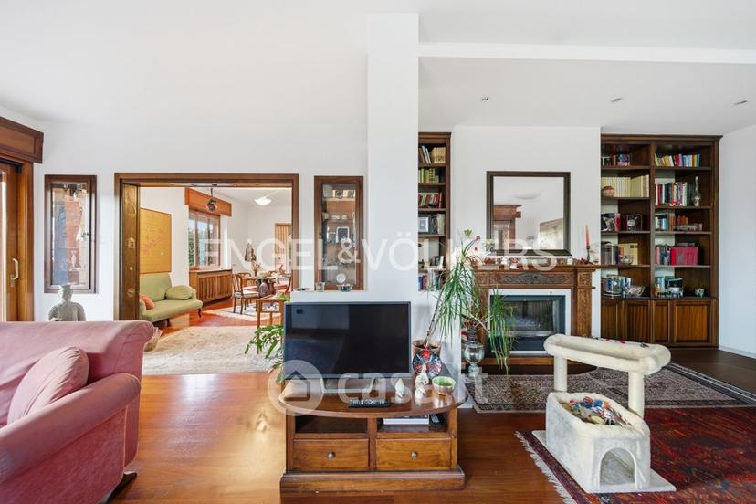 Villa in Via Caduti della Liberazione 32 — foto 21 di 35