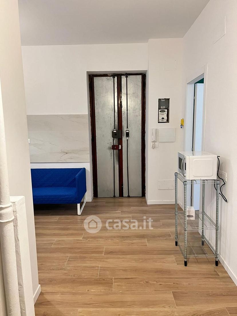 Stanza in Via San Paolo 6 — foto 6 di 16