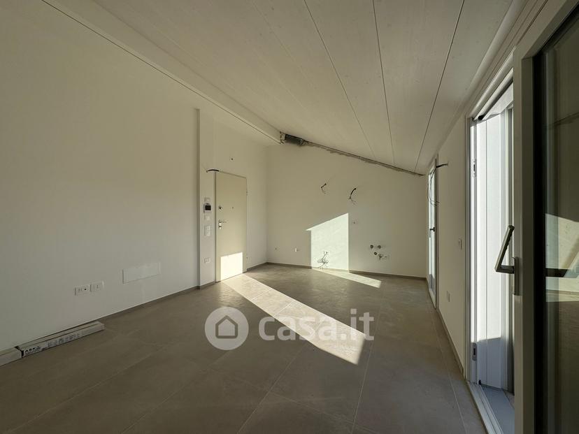 Quadrilocale in Via B. Cellini 168 — foto 8 di 14